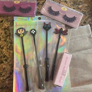 COPY - Coraline themed makeup brush bundle